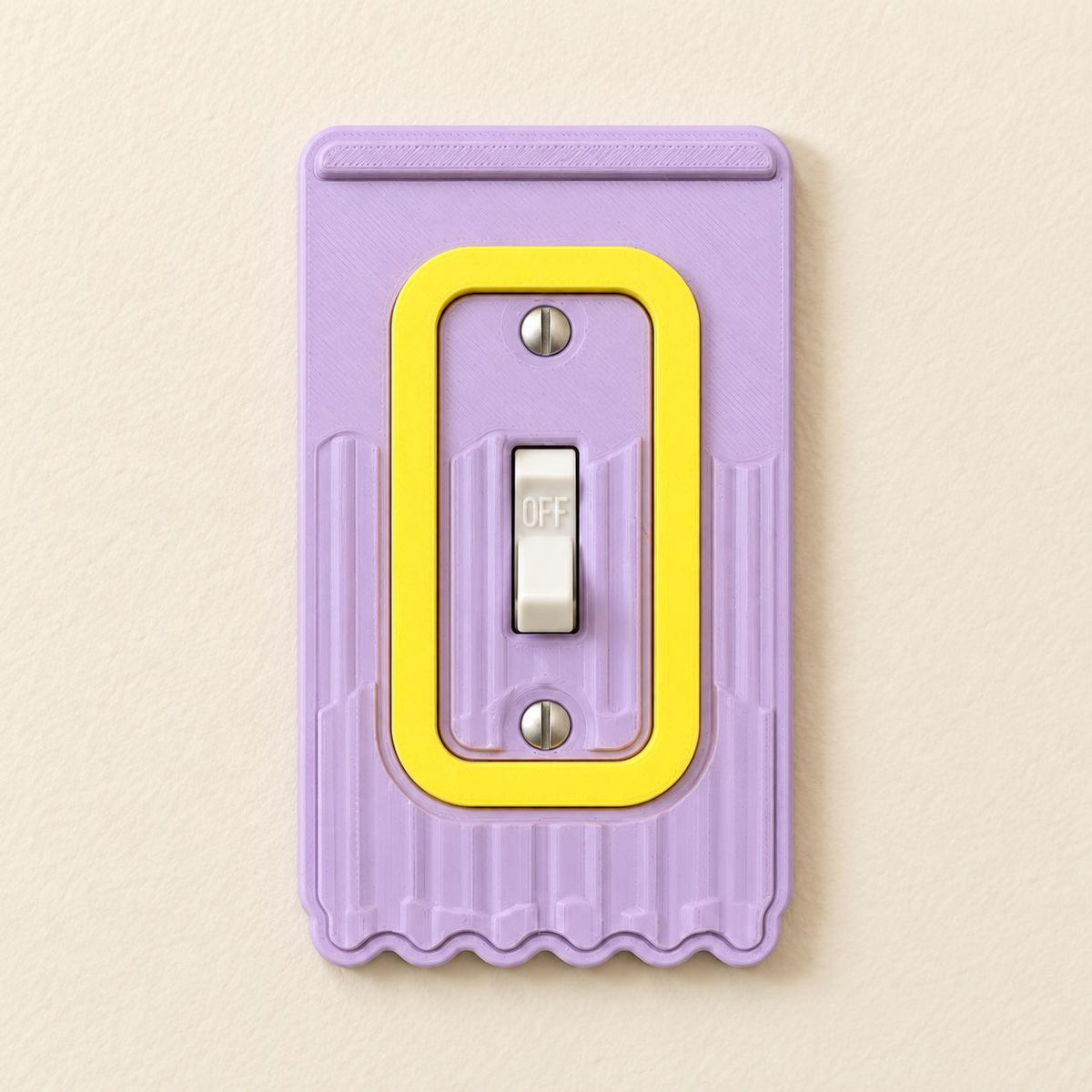 Ruffle Switch Plate in lilac with a yellow ring