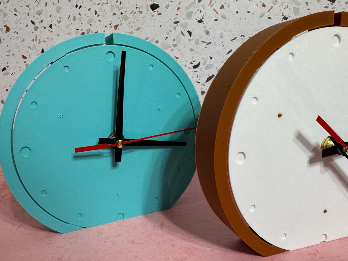 Minimalist Desk Clock, Open Ring Modern Table Clock — view 8
