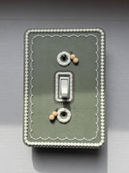 Lambeth Cake Switch Plate