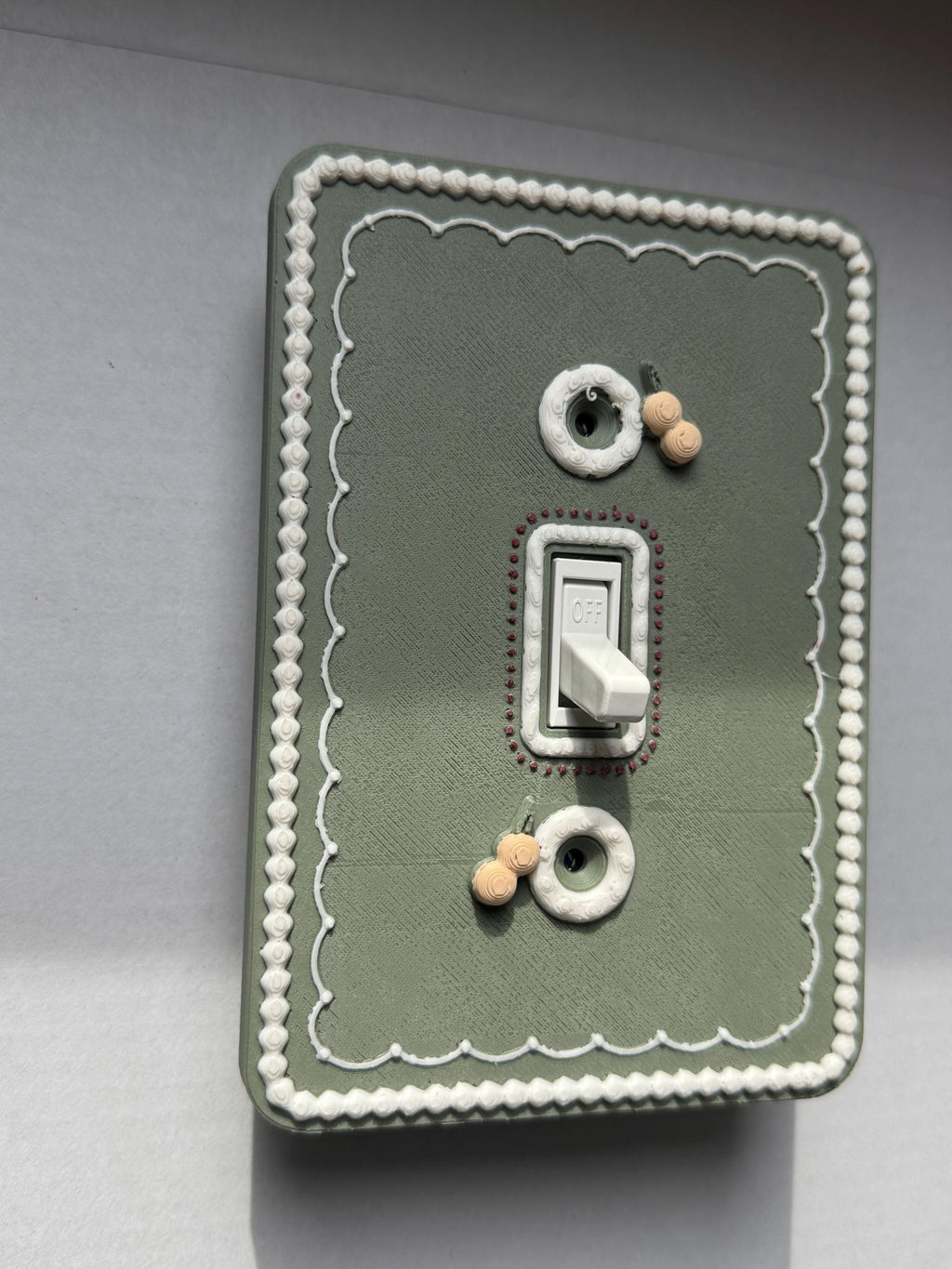 Lambeth Cake Switch Plate, view 5